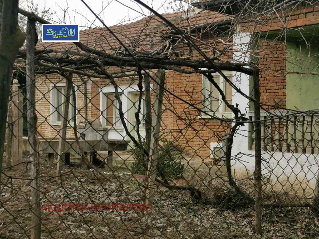 Продава КЪЩА, с. Вързулица, област Велико Търново, снимка 2 - Къщи - 51558419