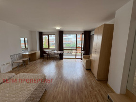 Zu verkaufen Studio