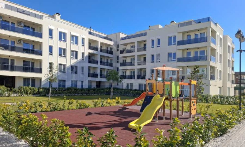 Продава 3-СТАЕН, гр. Пловдив, Остромила, снимка 2 - Апартаменти - 42048685