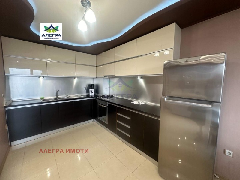 Продава  3-стаен град Пазарджик , Център , 135 кв.м | 42353103 - изображение [2]