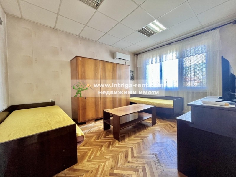 Продава  4-стаен град Хасково , Училищни , 110 кв.м | 64595935 - изображение [9]