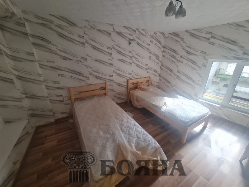 Продава КЪЩА, гр. Русе, Център, снимка 13 - Къщи - 49255989