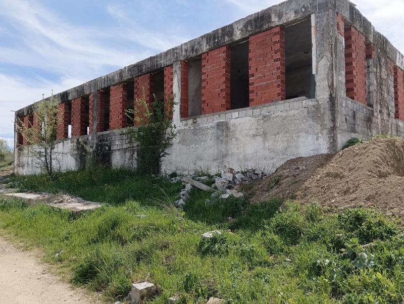 Продава ПРОМ. ПОМЕЩЕНИЕ, с. Левуново, област Благоевград, снимка 3 - Производствени сгради - 52791710