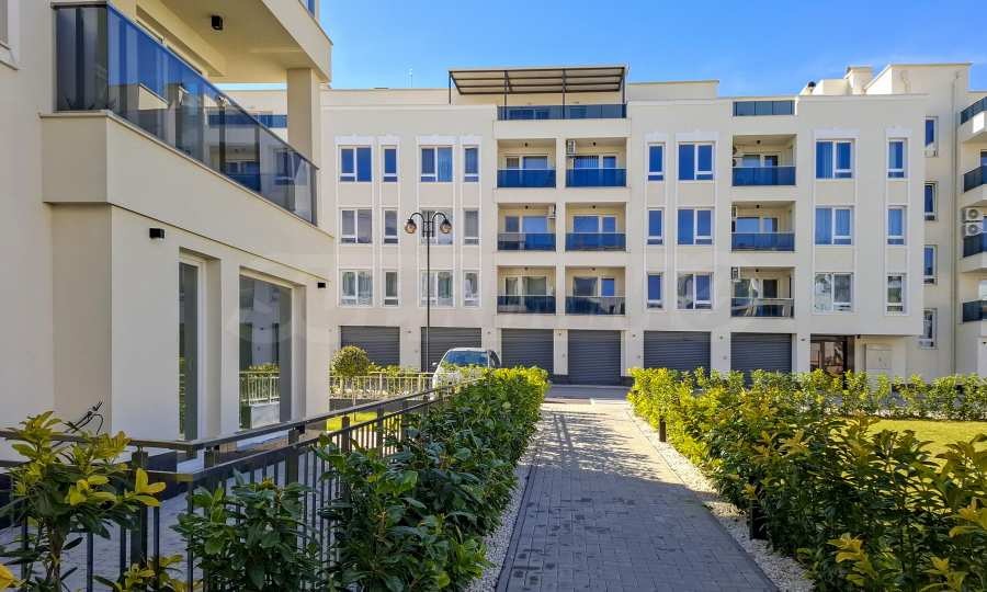Продава 3-СТАЕН, гр. Пловдив, Остромила, снимка 2 - Апартаменти - 42048685
