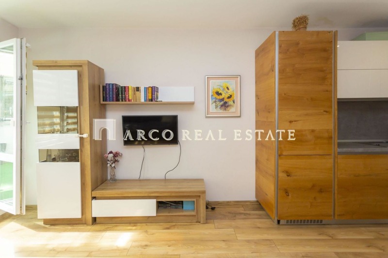 Na prodej  1 ložnice Sofia , Centar , 85 m2 | 47160117 - obraz [4]