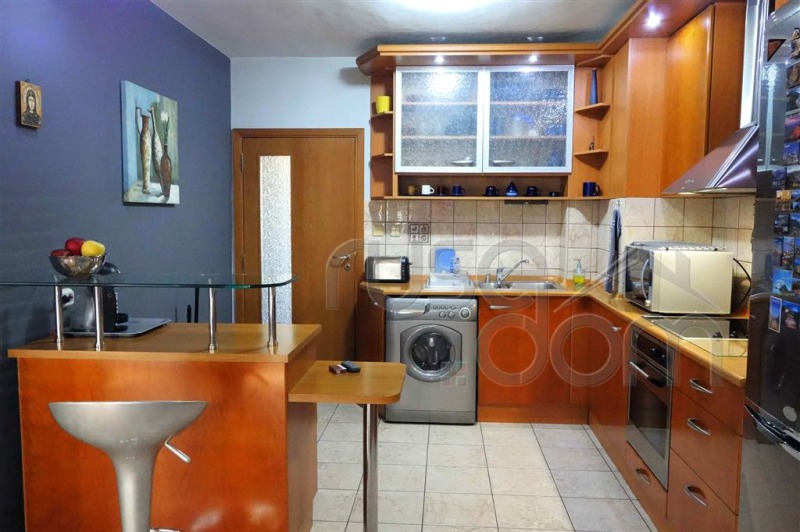 Zu verkaufen  3 Schlafzimmer Ruse , Alei Wazraschdane , 98 qm | 28757915 - Bild [6]