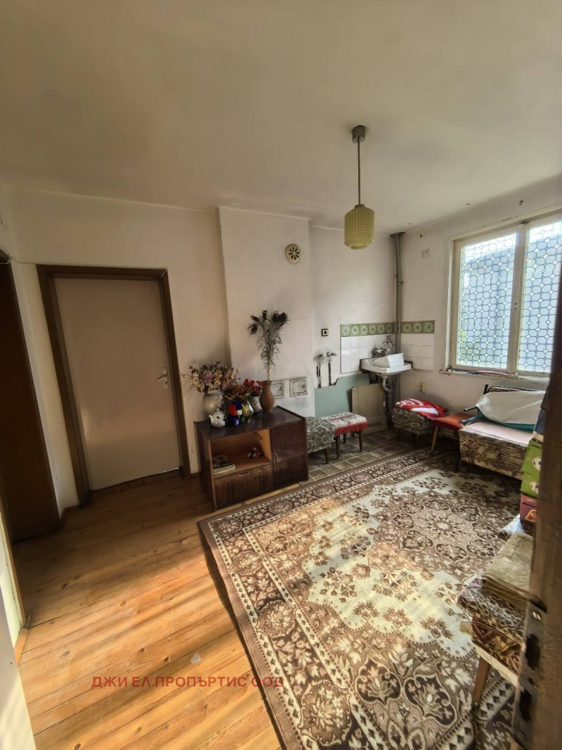 Продава  Къща град София , с. Мрамор , 160 кв.м | 70092909 - изображение [3]