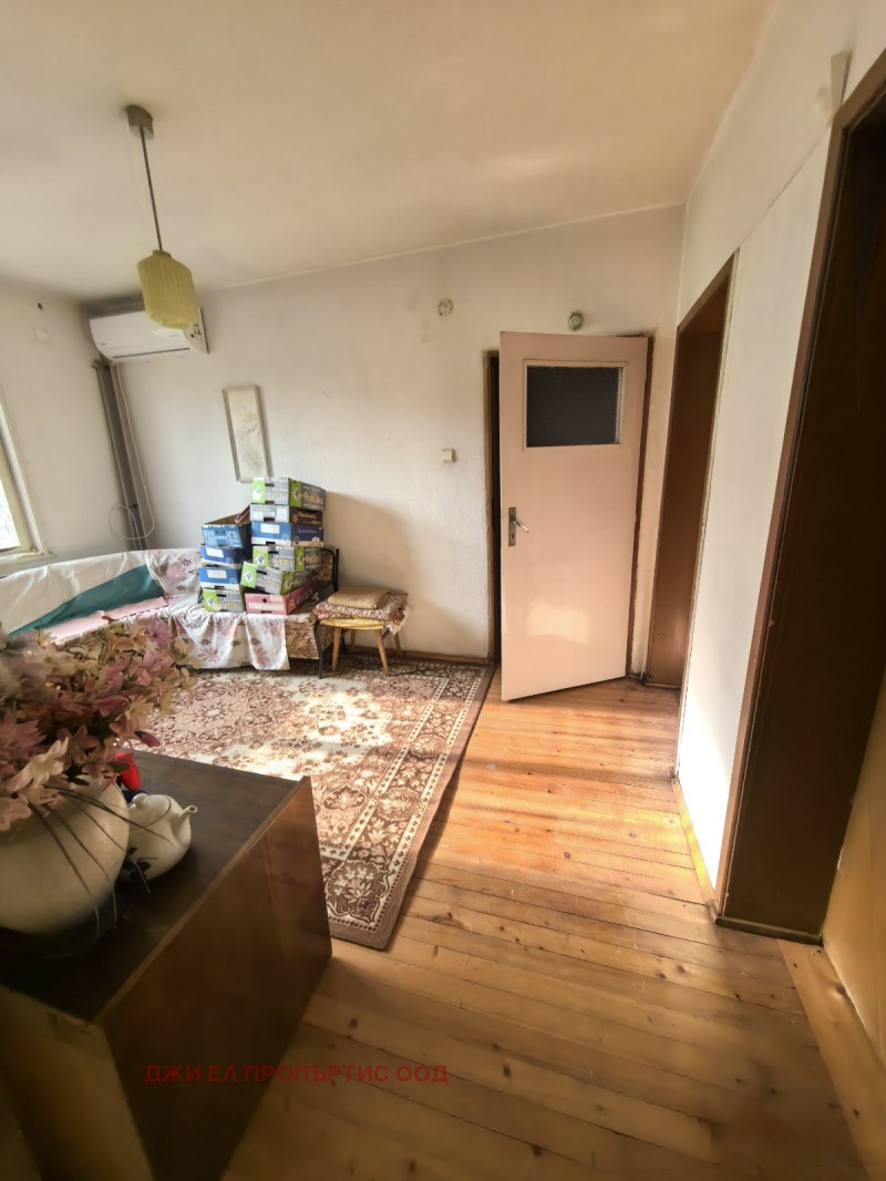 Продава  Къща град София , с. Мрамор , 160 кв.м | 70092909 - изображение [2]