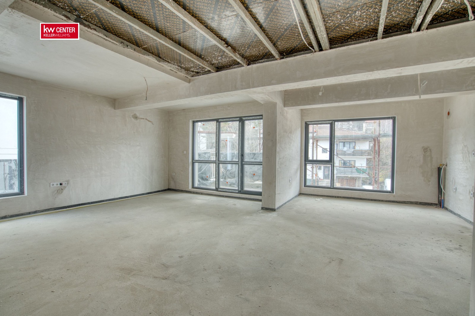 Продава 4-СТАЕН, гр. София, в.з.Киноцентъра 3 част