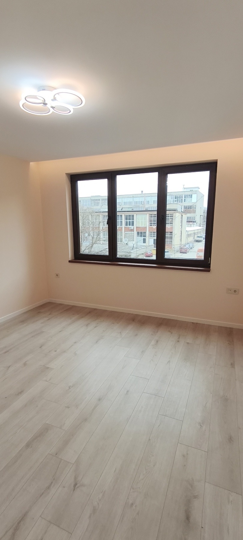 ������� 3-����� | Imot.bg � ����������� 10