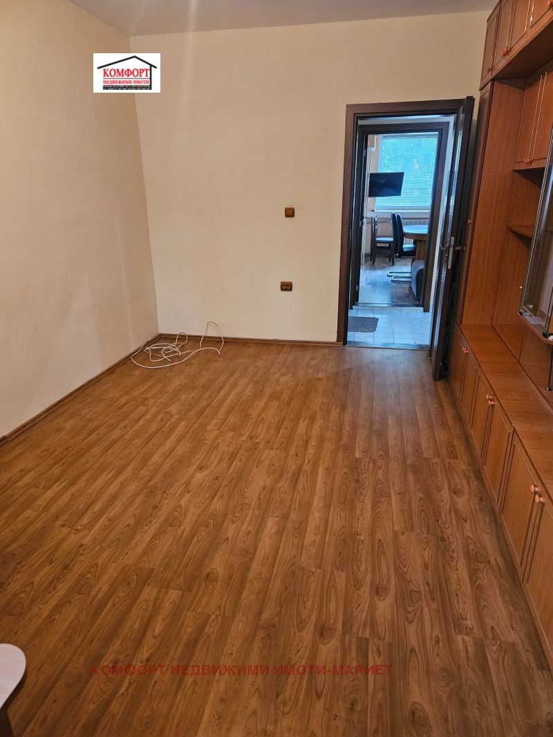Eladó  2 hálószobás Pleven , Druzsba 2 , 84 négyzetméter | 67190847 - kép [8]