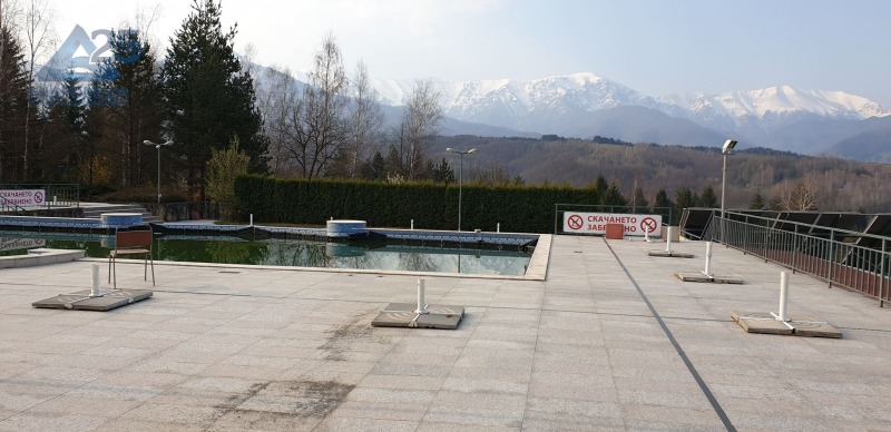 Продава ХОТЕЛ, гр. Априлци, област Ловеч, снимка 13 - Хотели - 48392954