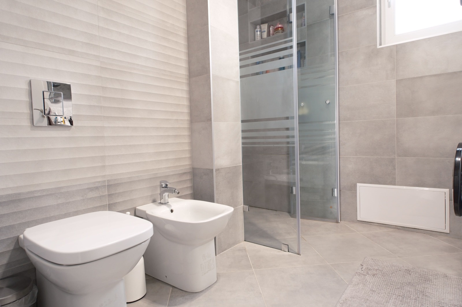 Продава КЪЩА, гр. Велико Търново, Център, снимка 5 - Къщи - 37878843