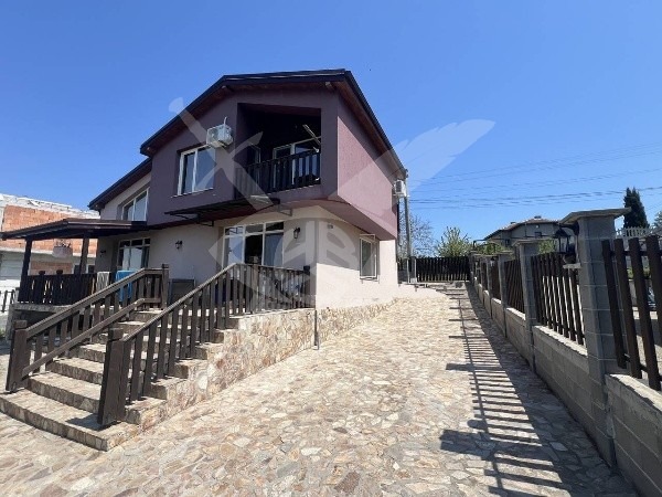 Продава  Къща, област Бургас, гр. Камено •  260 000 EUR • ID 78674165 — holmes.bg - [1] 