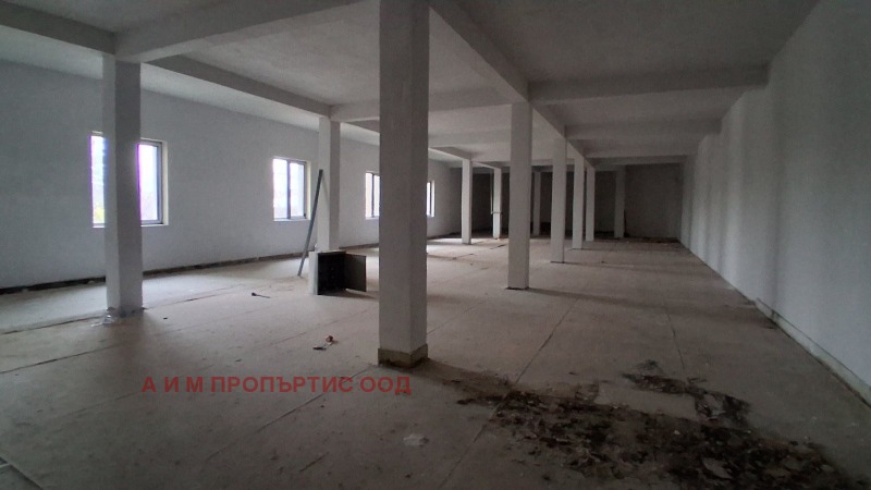 Продава ПРОМ. ПОМЕЩЕНИЕ, гр. Благоевград, Широк център