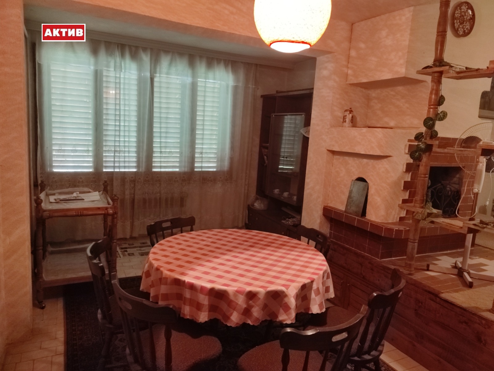 Продава КЪЩА, гр. Търговище, Боровец, снимка 2 - Къщи - 46057296