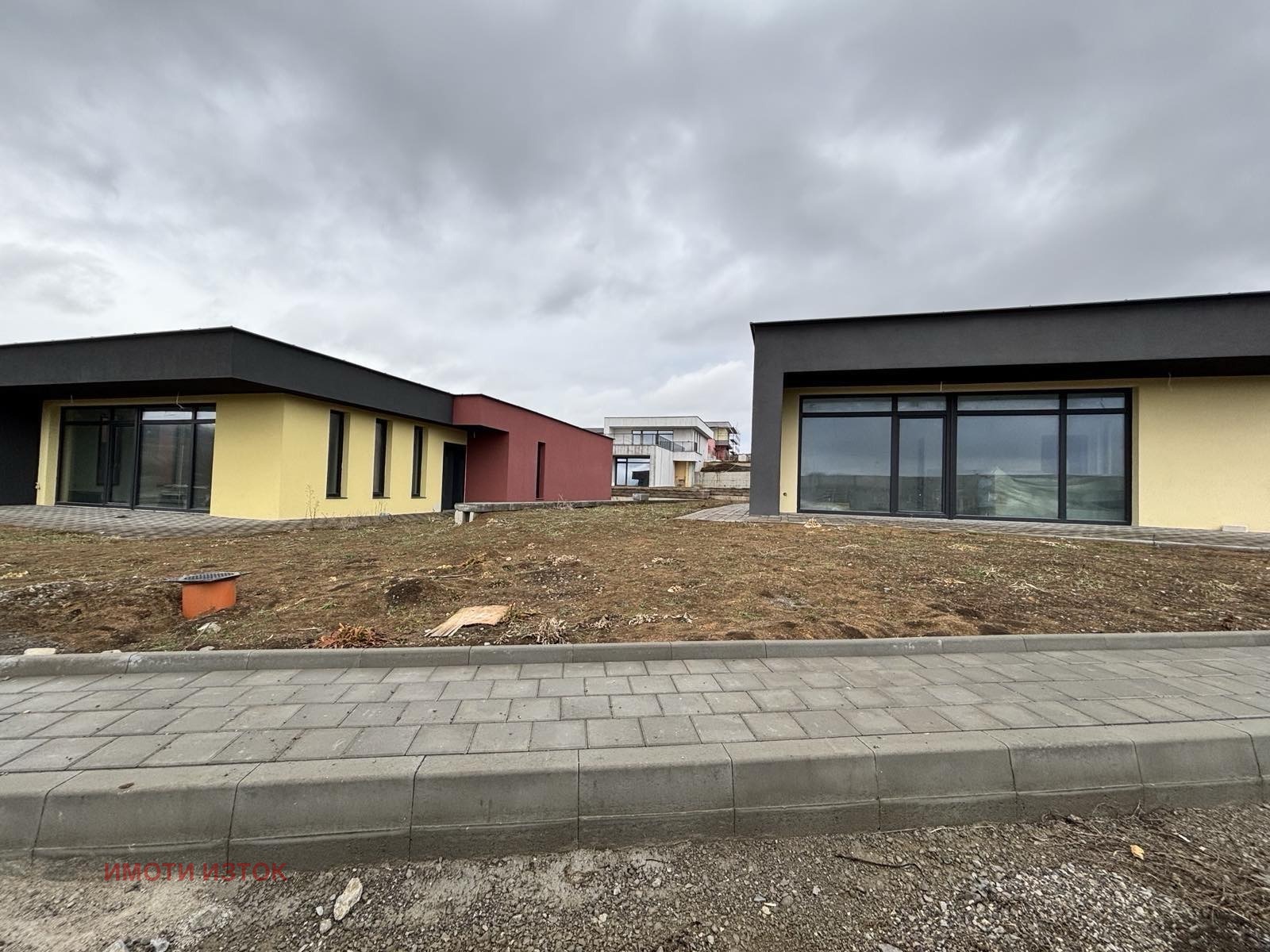 Продава КЪЩА, гр. Перник, Радина чешма, снимка 2 - Къщи - 55589220