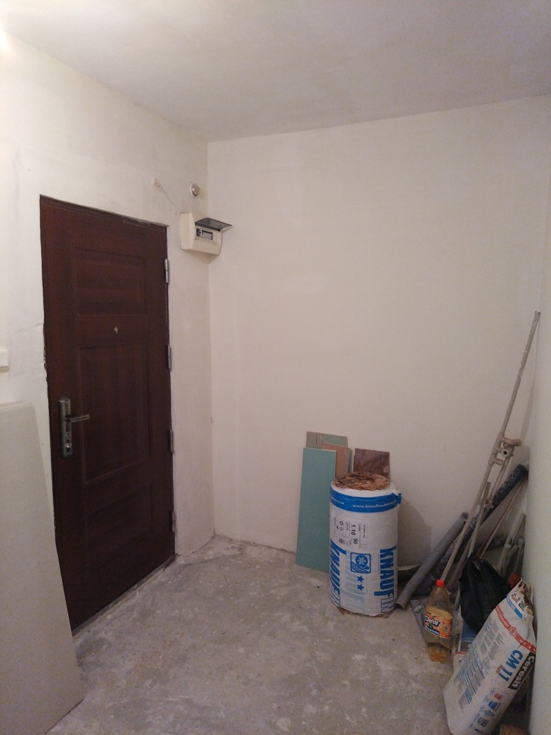 Продава  1-стаен град Перник , Тева , 49 кв.м | 54947492 - изображение [8]