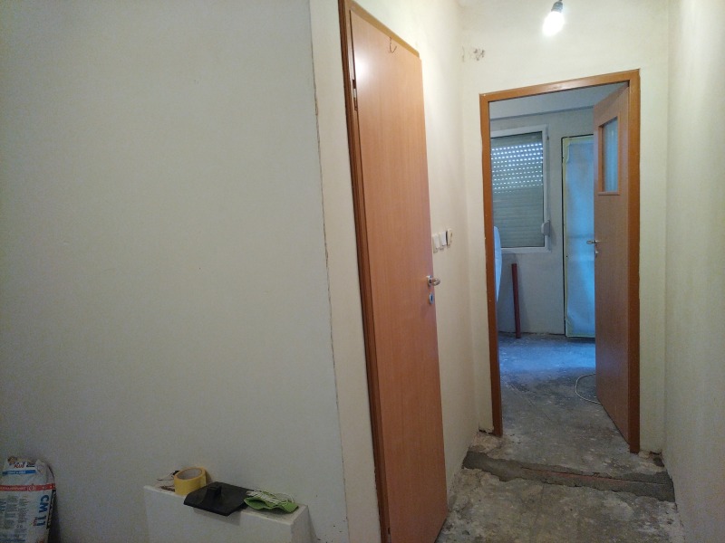 Продава  1-стаен град Перник , Тева , 49 кв.м | 54947492 - изображение [7]