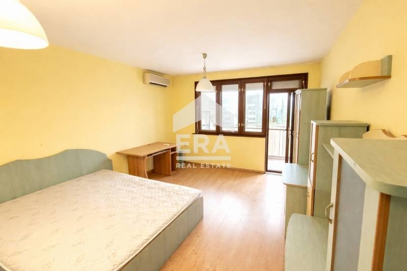 Продава 3-СТАЕН, гр. Бургас, Възраждане, снимка 4 - Апартаменти - 54188958