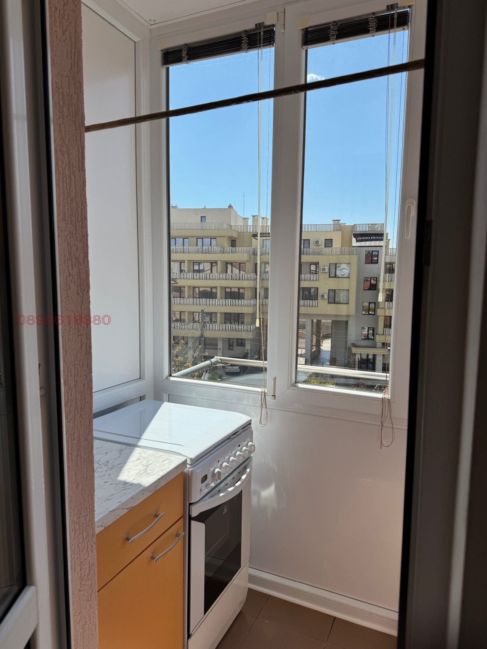 Продава 2-СТАЕН, гр. Бургас, Летище Бургас, снимка 2 - Апартаменти - 54310861