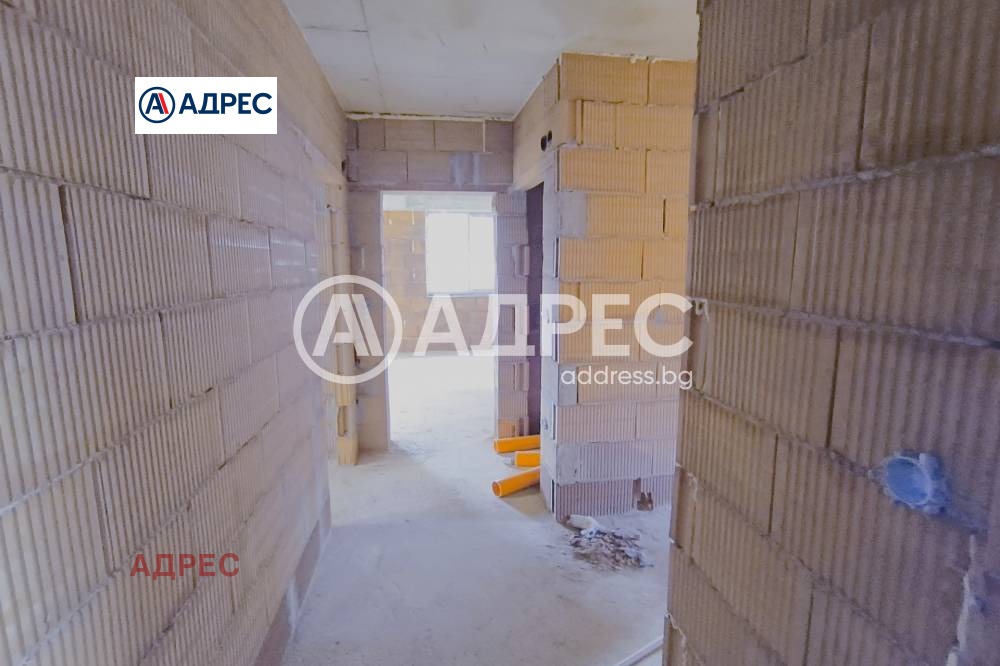 Продава МНОГОСТАЕН, гр. Варна, Център, снимка 5 - Апартаменти - 54075174