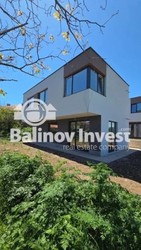 Hus m-t Dobreva tjesjma, Varna