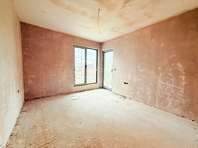 Продава 2-СТАЕН, град Варна, Бриз • 169000 € / 330535.27 лв. • 63753933 1