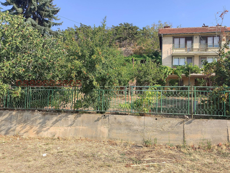 Продава ВИЛА, с. Дълбоки, област Стара Загора, снимка 2 - Вили - 52781694