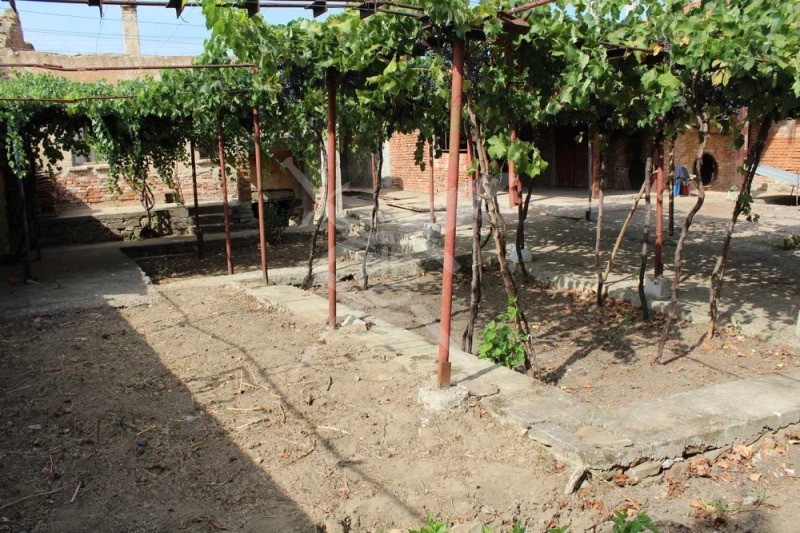 Продава ГАРАЖ, ПАРКОМЯСТО, гр. Сунгурларе, област Бургас, снимка 10 - Гаражи и паркоместа - 52650268