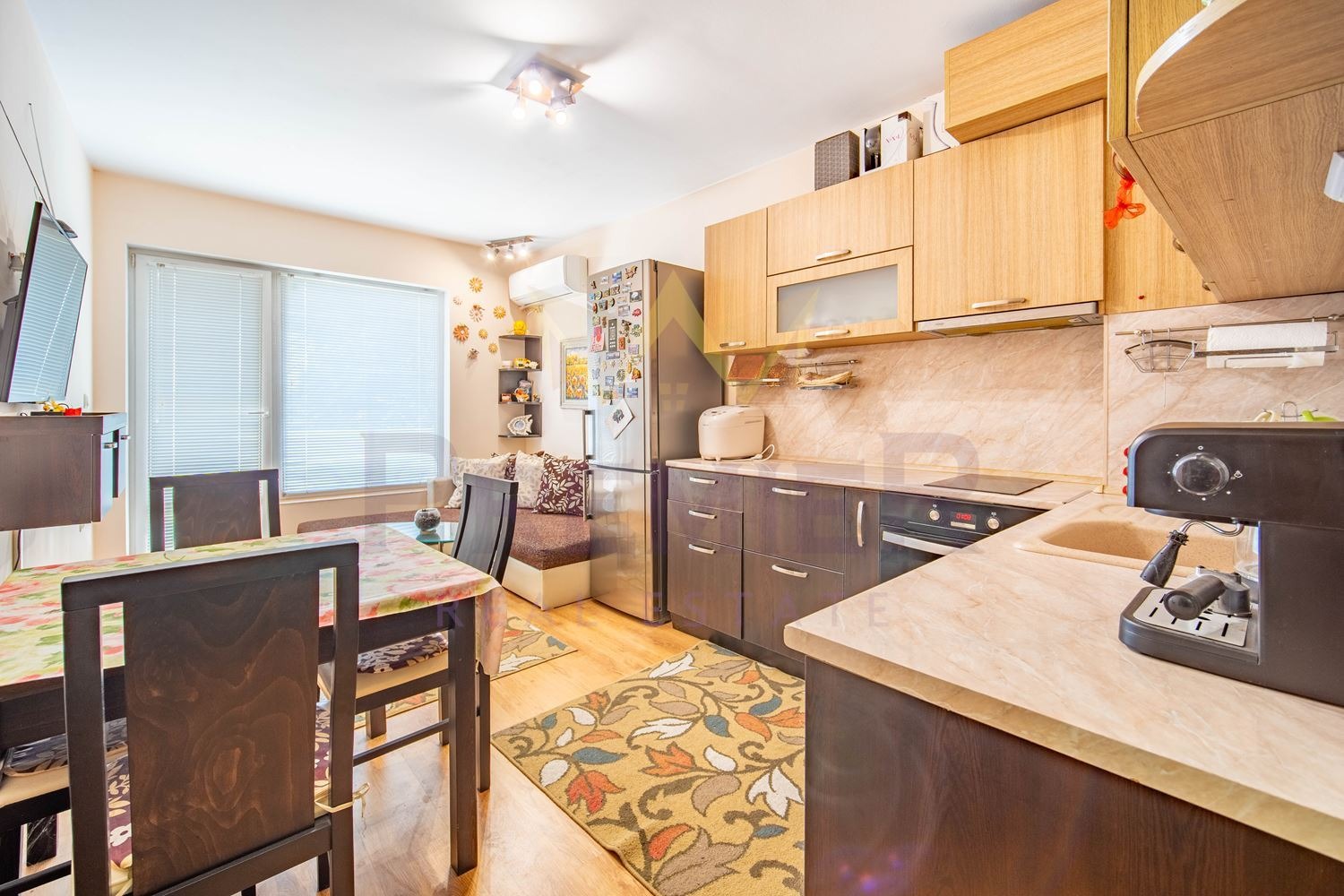 Продава 3-СТАЕН, гр. Варна, ХЕИ, снимка 2 - Апартаменти - 55810869