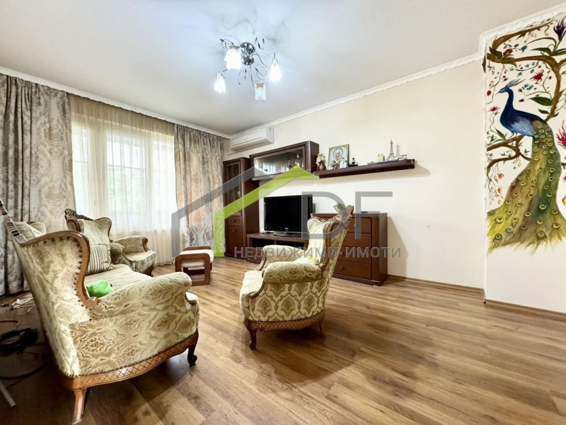 Na prodej  2 ložnice Varna , Vladislav Varnenčik 1 , 92 m2 | 22816065