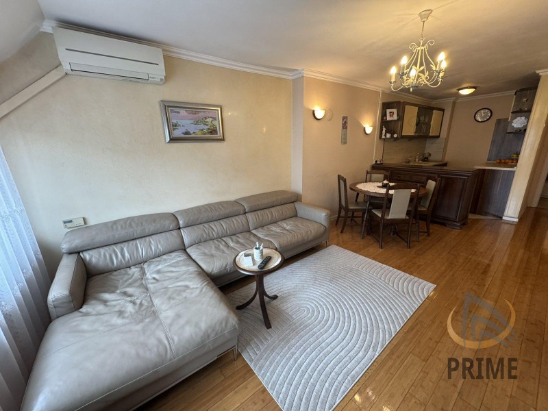 Till salu  2 sovrum Burgas , Vazrajdane , 101 kvm | 36165348
