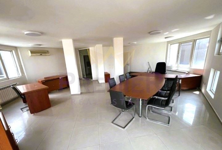 Продава  Офис град София , Белите брези , 120 кв.м | 94470113