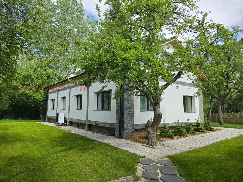 Продава КЪЩА, гр. София, с. Мало Бучино