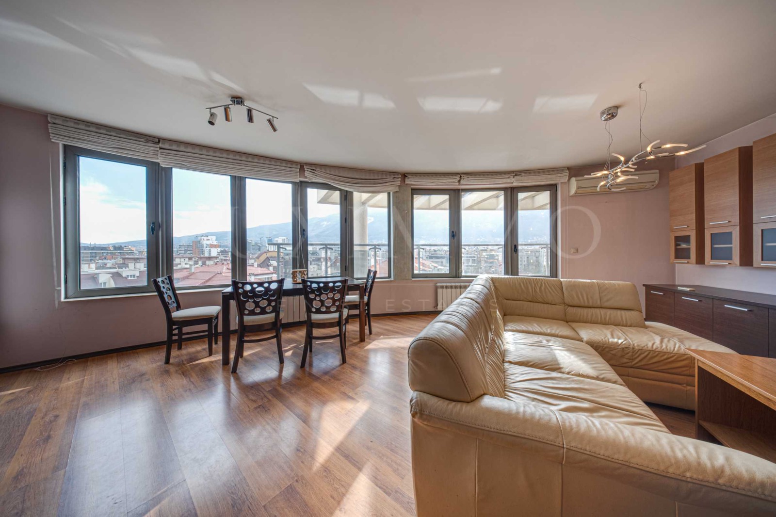 Продава 4-СТАЕН, гр. София, Манастирски ливади, снимка 2 - Апартаменти - 53815064