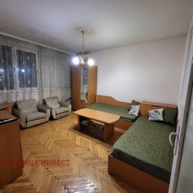 1 chambre Chirok tsentar, Rouse 3