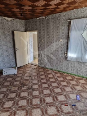 Къща гр. Карнобат, област Бургас