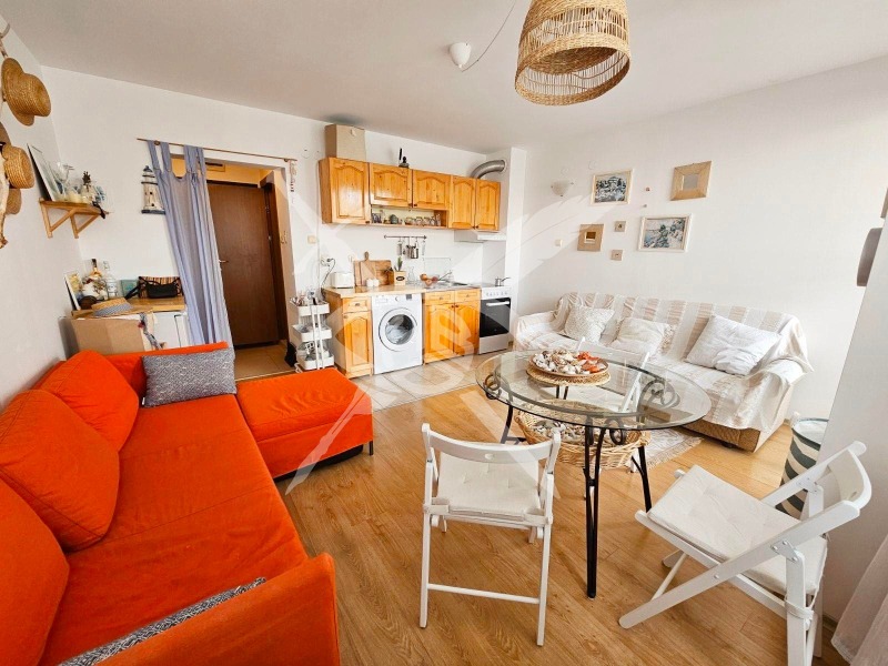 Продава 1-СТАЕН, област Бургас, гр. Обзор • 52000 € / 101703.16 лв. • 87971807 1