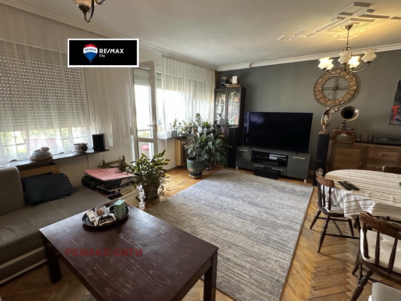 Продава  3-стаен град София , Банишора , 105 кв.м | 24441597