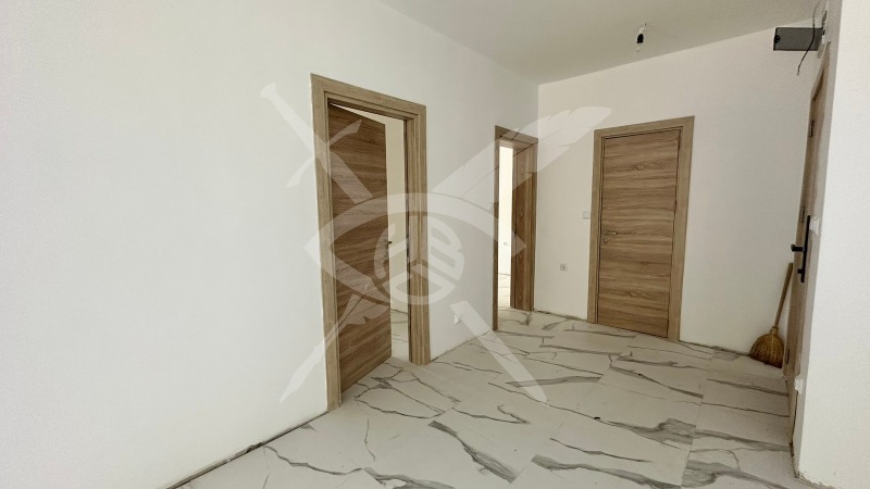 Продава МНОГОСТАЕН, гр. Приморско, област Бургас, снимка 2 - Апартаменти - 52847694