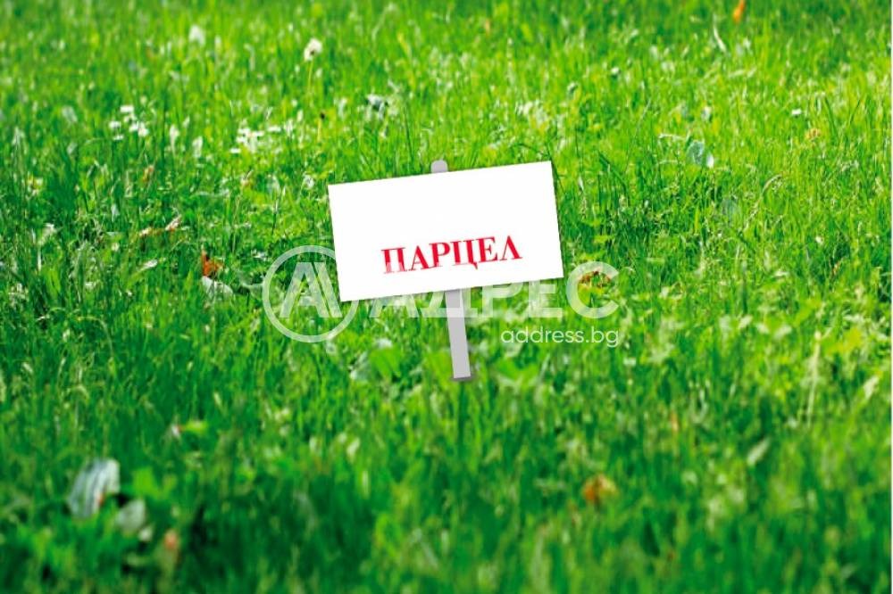 Продава ПАРЦЕЛ, с. Гурмазово, област София област