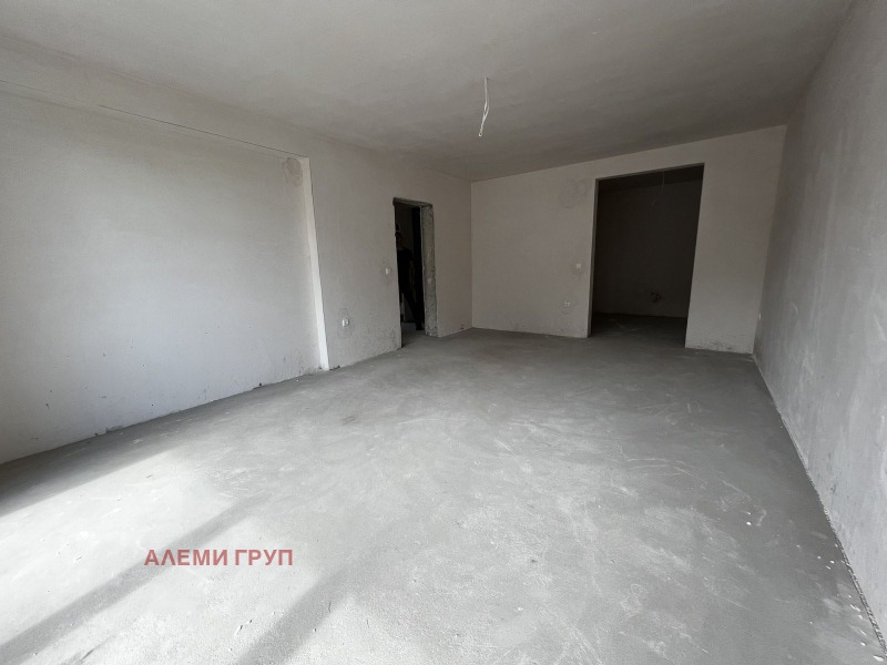 Продава 3-СТАЕН, гр. Варна, Бриз, снимка 2 - Апартаменти - 53441052