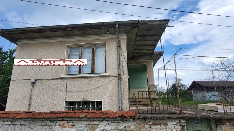 Продава КЪЩА, с. Старосел, област Пловдив, снимка 4 - Къщи - 45948690