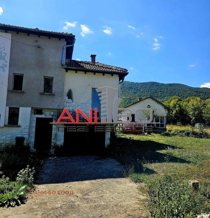 Продава КЪЩА, област София, с. Рибарица • 130000 € • 85901906 — Holmes.bg