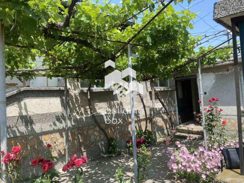 Продава КЪЩА, с. Стряма, област Пловдив, снимка 7 - Къщи - 52705936