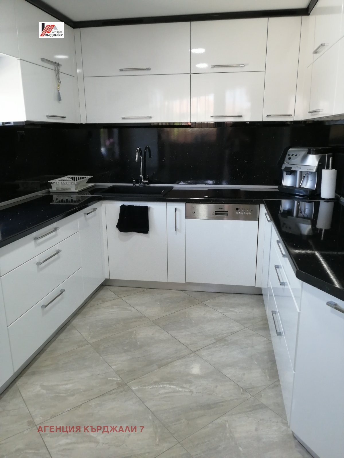 Продава ХОТЕЛ, гр. Кърджали, Гледка, снимка 4 - Хотели - 53810897