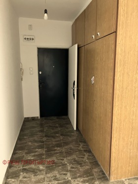   2-, ,  9>
