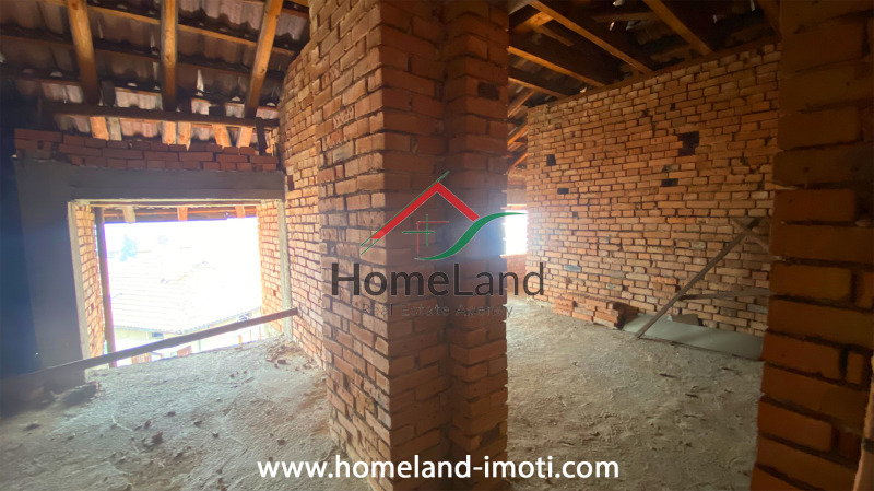 Продава ЕТАЖ ОТ КЪЩА, гр. Панагюрище, област Пазарджик, снимка 16 - Етаж от къща - 52465300