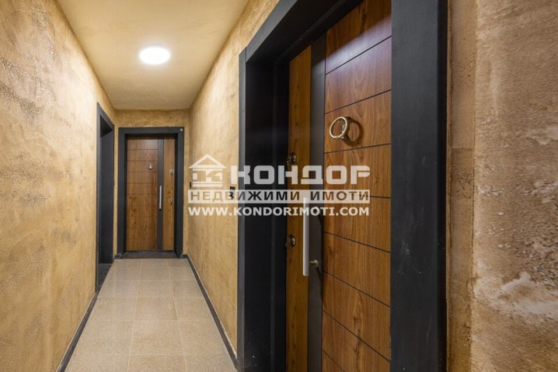 Продава  3-стаен град Пловдив , Въстанически , 139 кв.м | 50030053 - изображение [2]